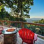 Waynesville Romantic Hideaway w/ Private Hot Tub