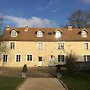 La Villa Du Moulin de Champie - Versailles