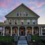 Captain Freeman Inn