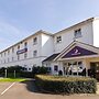 Premier Inn Cheltenham Central - West/A40