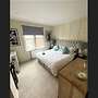 Spacious House in Guildford