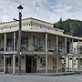 Lantern Court Motel