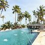 Tills Beach Hotel