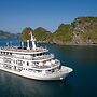 Paradise Elegance Cruise