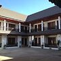Chalouvanh Hotel