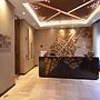 Waxwing Hotel