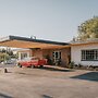 The Sapphire Motel