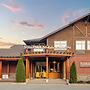 Sproat Lake Landing Resort
