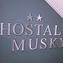 Musky Hs & Suites