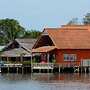 Orange House - Over the Water Rental