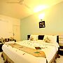 Hotel Ashish Palace