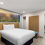 Days Inn by Wyndham Bakersfield
