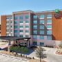 Holiday Inn Express & Suites Moore by IHG