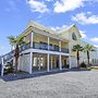The Pelican 4 Bedroom Home by RedAwning