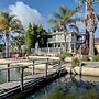 4 Br Waterfront , Private Beach 4 Bedroom Home by RedAwning