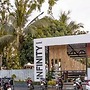 INFINITY Beach Club - Hostel