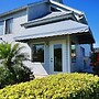 KEN407 5 Bedroom Holiday Home by Marco Naples Vacation Homes