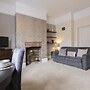 Apartment 32