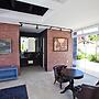 FL002 2 Bedroom Apartment By Senstay