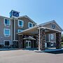 Cobblestone Hotel & Suites - Greenville