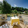 Hotel Garni Pod Skalkou