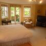 Laurel House