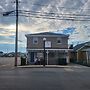 12 Ashworth Ave