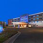 Holiday Inn Express & Suites Lenexa - Overland Park Area, an IHG Hotel