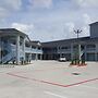 Haven Inn & Suites Willowbrook