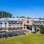 Holiday Inn Express Hinesville, an IHG Hotel