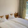 Tresa Bay Hotel