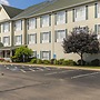 Coshocton Village Inn and Suites