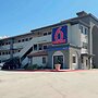 Motel 6 Bellflower, CA - Los Angeles