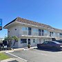 Motel 6 Ontario, CA - Airport