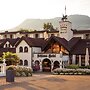 Swiss-Chalet Merlischachen - Romantik Schloss-Hotel am See