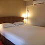 Kyriad Geneve - Saint-Genis-Pouilly