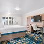 Pacific Shores Inn