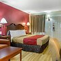 Econo Lodge Sturbridge Route 20