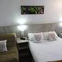 Brit Hotel Bosquet