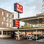 Econo Lodge Vancouver