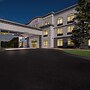 Spark by Hilton Tupelo