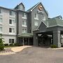 Comfort Inn & Suites St. Paul Northeast