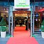 Holiday Inn Paris - Porte de Clichy, an IHG Hotel