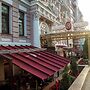 Opera Hotel