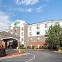 Holiday Inn Express & Suites Roanoke Rapids SE, an IHG Hotel