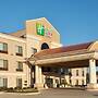 Holiday Inn Express & Suites Center, an IHG Hotel