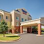 Fairfield Inn & Suites by Marriott Detroit Metro Airport Romulus