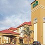 La Quinta Inn & Suites by Wyndham Houston Hobby Airport