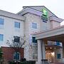 Holiday Inn Express & Suites New Boston, an IHG Hotel