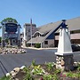 Pinestead Reef Resort